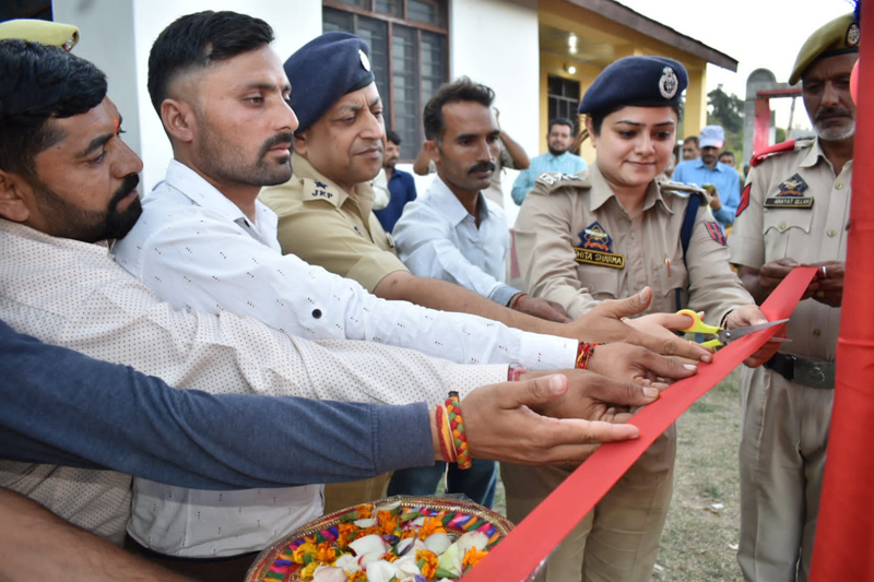 SSP Ramban Mohita Sharma inaugurating Drug Free Panchayat at Karma on Friday. SSP Ramban Mohita Sharma inaugurating Drug Free Panchayat at Karma on Friday.
