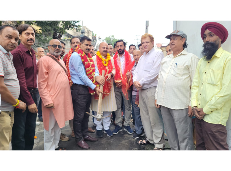 Senior BJP leaders, Yudhvir Sethi and Parmodh Kapahi during inauguration of a development work at Karan Nagar, Jammu. Senior BJP leaders, Yudhvir Sethi and Parmodh Kapahi during inauguration of a development work at Karan Nagar, Jammu.