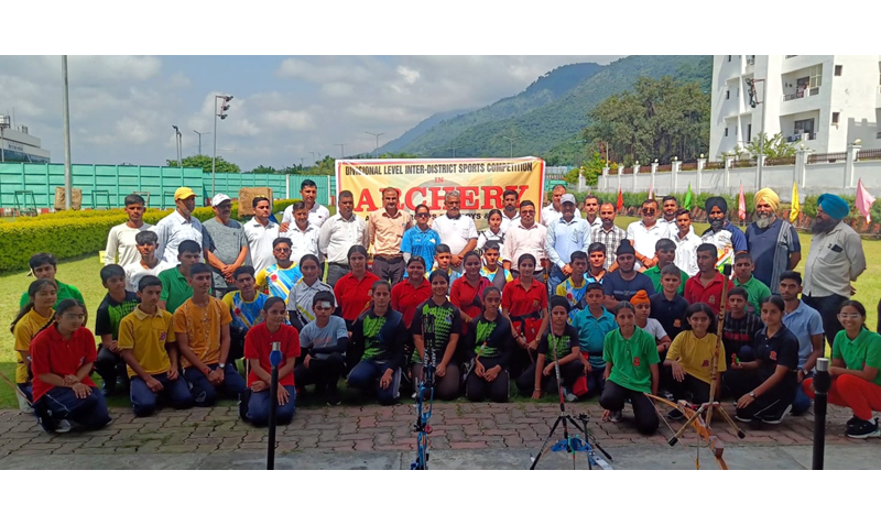 Archers posing for group photograph with dignitaries in Katra on Thursday. Archers posing for group photograph with dignitaries in Katra on Thursday.