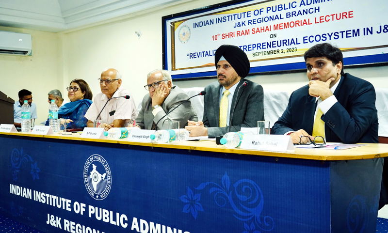 Com/Secy I&C Vikramjit Singh delivering ‘Shri Ram Sahai Memorial’ Lecture at IIPA Jammu on Sunday. Com/Secy I&C Vikramjit Singh delivering ‘Shri Ram Sahai Memorial’ Lecture at IIPA Jammu on Sunday.