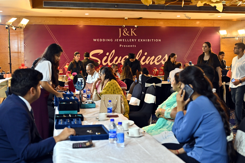 Customers busy in shopping during J&K Wedding Jewellery Exhibition at Radisson Blu in Jammu. Customers busy in shopping during J&K Wedding Jewellery Exhibition at Radisson Blu in Jammu.