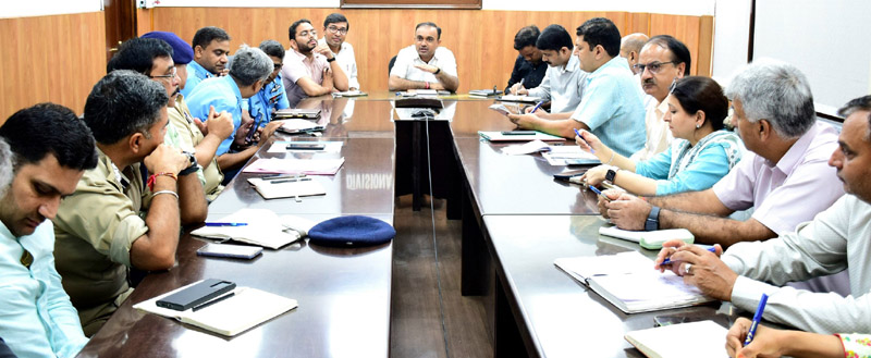 Divisional Commissioner Ramesh Kumar chairing a meeting. Divisional Commissioner Ramesh Kumar chairing a meeting.