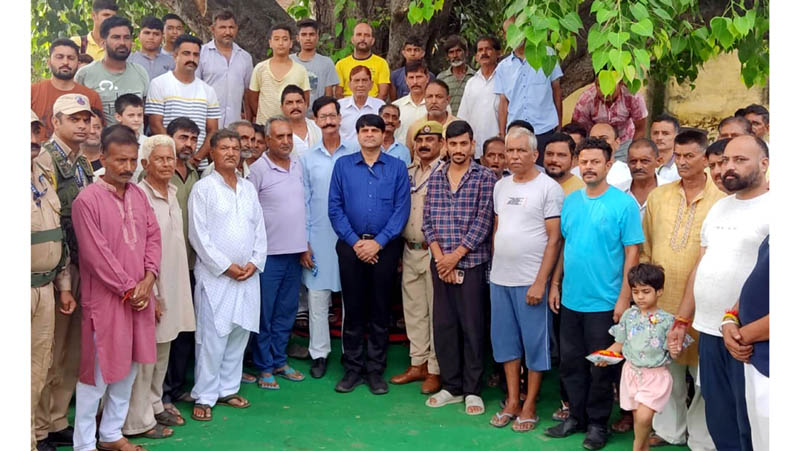 SSP Samba Benam Tosh with people at Bara on Sunday. SSP Samba Benam Tosh with people at Bara on Sunday.