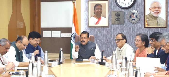 1 Union Minister Dr. Jitendra Singh holding monthly joint meeting of Union Secretaries of all the Science Ministries and Departments, at Science Centre, New Delhi on Friday.