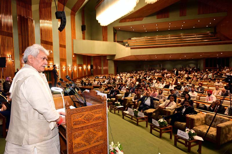 Lt Governor Manoj Sinha addressing gathering after MoU signing ceremony at Srinagar on Sunday. Lt Governor Manoj Sinha addressing gathering after MoU signing ceremony at Srinagar on Sunday.