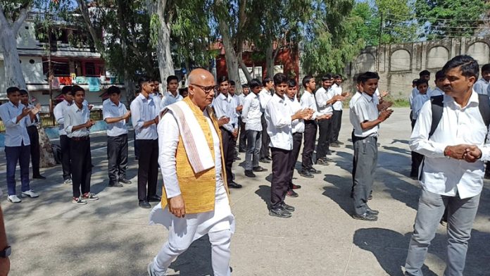 Mayor Jammu, Rajinder Sharma addressing students at Hari Singh Higher Secondary School Jammu on Wednesday.