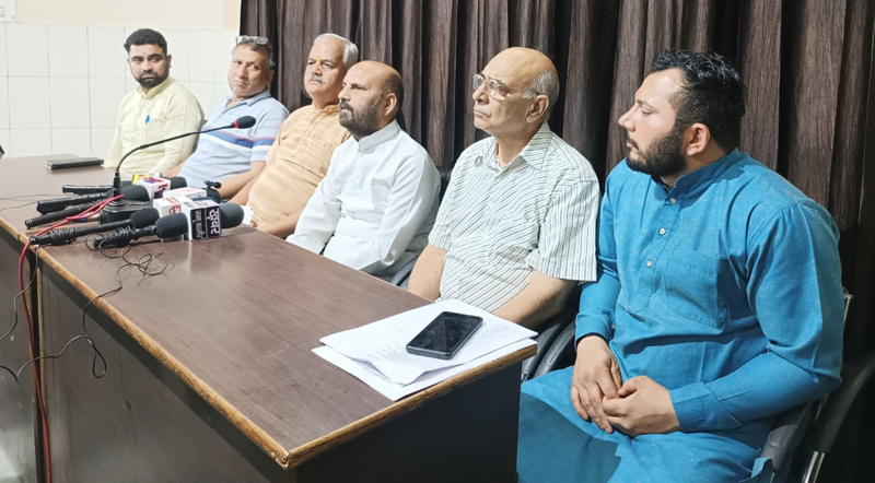 Ved Vidyalaya members addressing a press conference in Jammu on Wednesday. Ved Vidyalaya members addressing a press conference in Jammu on Wednesday.
