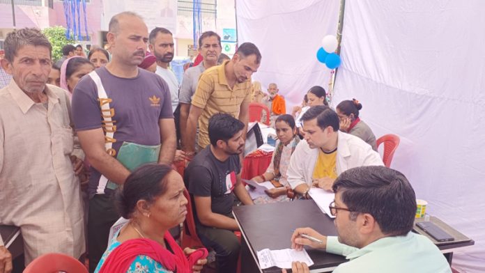 Doctors providing consultation to patients during Health Mela at AH Ghagwal. Doctors providing consultation to patients during Health Mela at AH Ghagwal.