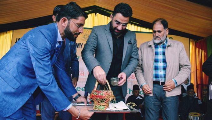 Secretary Tourism inaugurating Wathora Cultural Festival. Secretary Tourism inaugurating Wathora Cultural Festival.
