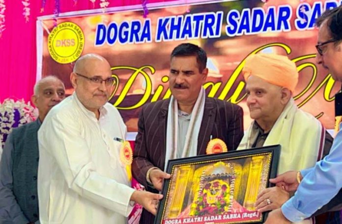 Former MP Avinash Rai Khanna along with other Congress leaders during a function of Dogra Khatri Sadar Sabha in Jammu.