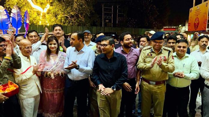 Div Com Jammu, Ramesh Kumar flanked by other officials inaugurating the Jammu Deepawali Mahotsav at Apsara Road in Jammu on Thursday. Div Com Jammu, Ramesh Kumar flanked by other officials inaugurating the Jammu Deepawali Mahotsav at Apsara Road in Jammu on Thursday.