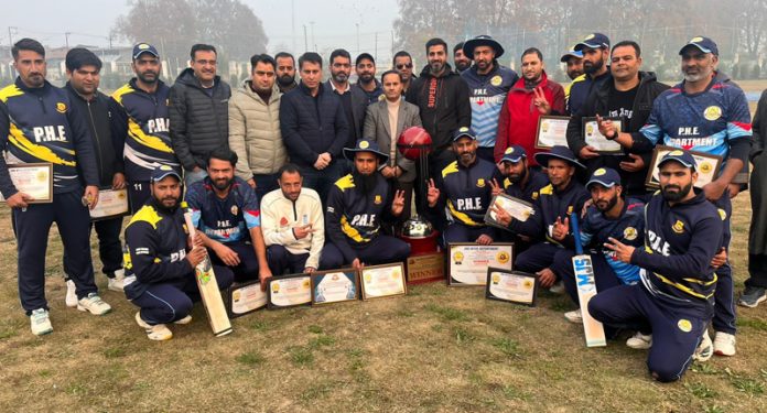 Team of JSD posing with trophy on Tuesday.