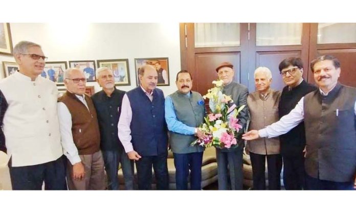 A delegation of KP intellectuals during a meeting with Union Minister Dr Jitendra Singh at Jammu on Monday. -Excelsior/Rakesh A delegation of KP intellectuals during a meeting with Union Minister Dr Jitendra Singh at Jammu on Monday. -Excelsior/Rakesh