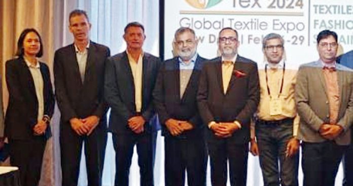 Chairman WWEPC, Ramesh Khajuria posing with other dignitaries during Global Source Expo in Melbourne Australia.