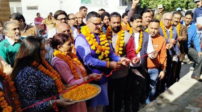 BJP councillor Ward 41, Sanjay Baru inaugurating councilor's office at Wazir Lane Talab Tillo on Tuesday. BJP councillor Ward 41, Sanjay Baru inaugurating councilor's office at Wazir Lane Talab Tillo on Tuesday.