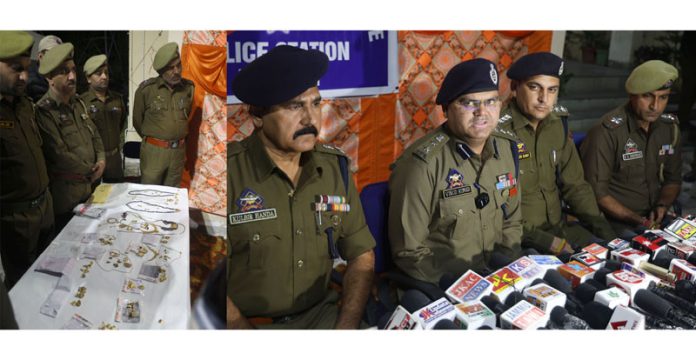 SSP Jammu, Dr Vinod Kumar, addressing media persons in Jammu on Friday. -Excelsior/Rakesh