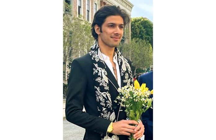 Excelsior Correspondent JAMMU, Nov 18: National Film Development Corporation Limited (NFDC) under the aegis of Union Ministry of Information and Broadcasting has selected Shoaib Shawl, from Jammu and Kashmir, among the 