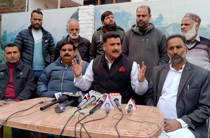 AJKPC leaders during a press conference in Srinagar on Friday. —Excelsior/Shakeel
