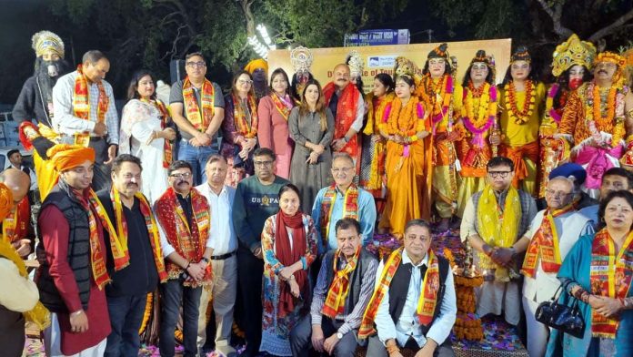 Joint Director Tourism, Sunaina Sharma Mehta, along with other dignitaries during the celebration of Bharat Milaap at Apsara Road in Jammu on Wednesday. Joint Director Tourism, Sunaina Sharma Mehta, along with other dignitaries during the celebration of Bharat Milaap at Apsara Road in Jammu on Wednesday.