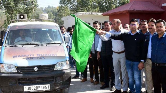 Deputy Commissioner Rajouri Vikas Kundal flagging off Mobile Van on Sunday. Deputy Commissioner Rajouri Vikas Kundal flagging off Mobile Van on Sunday.