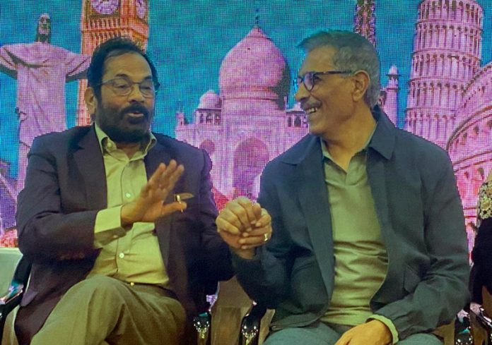 Former Union Cabinet Minister and senior BJP leader Mukhtar Abbas Naqvi along with Renowned film director and producer Prakash Jha at the inauguration of 'International Festival of Short Films on Cultural Tourism' organised, in Varanasi on Friday. (UNI)