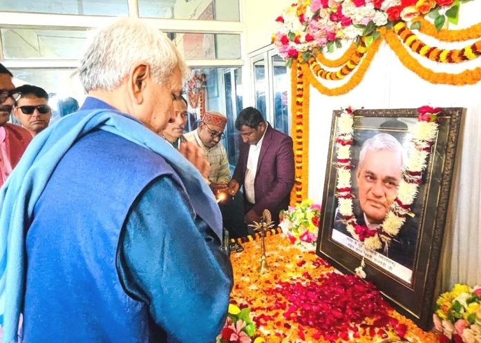 LG Sinha Attended Function Organized On Occasion Of Malaviya And Atal Bihari Vajpayee Jayanti