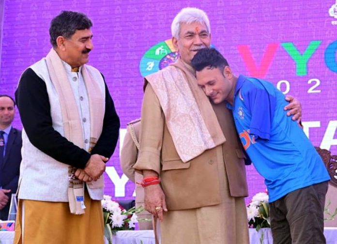 LG Manoj Sinha felicitating Divyangjan during Purple Fest on Thursday.