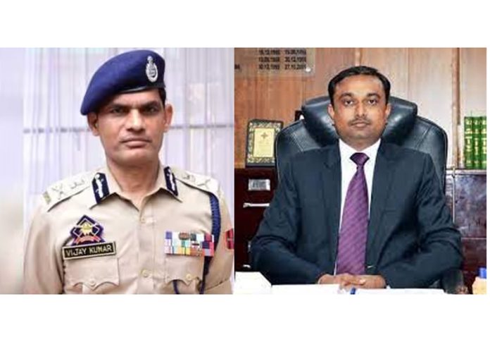 ADGP (L&O), Div Com visit Poonch to assess security scenario ADGP (L&O), Div Com visit Poonch to assess security scenario