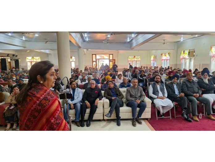 AICC general secretary Rajni Patil addressing a party meeting in Jammu on Sunday. - Excelsior/Rakesh AICC general secretary Rajni Patil addressing a party meeting in Jammu on Sunday. - Excelsior/Rakesh