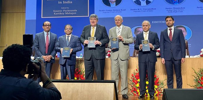 Dignitaries during the launch of book titled “Damages, Expert Evidence & Valuation in Commercial Disputes”. Dignitaries during the launch of book titled “Damages, Expert Evidence & Valuation in Commercial Disputes”.
