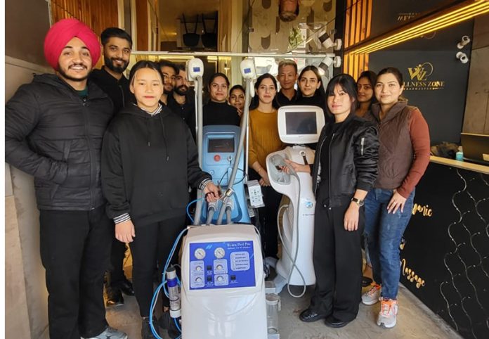 CEO, Wellness Zone Headmasters, Kumud Goel along with her staff during unveiling of some international face and body treatments.