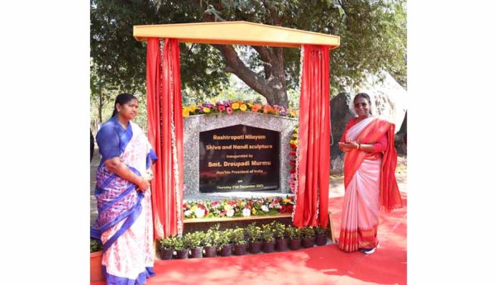 President Droupadi Murmu inaugurating a Shiva and Nandi sculptures on the rock water cascade at Rashtrapati Nilayam, in Hyderabad on Thursday. (UNI)