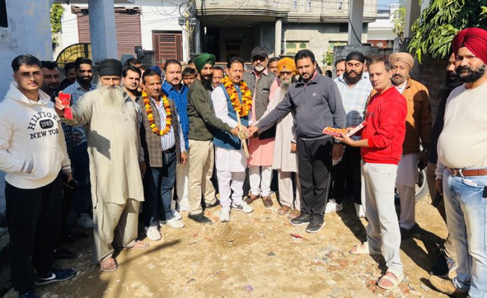 Senior BJP leader Baldev Singh Billawaria starting a developmental work at Ward Number 56, Gangyal in Jammu.