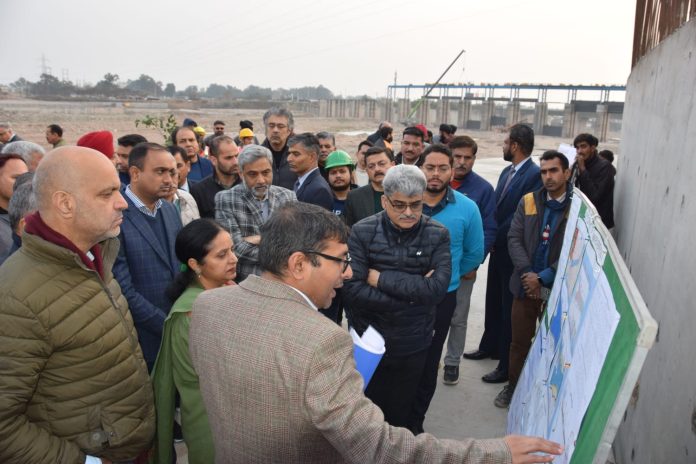 CS Visits Tawi Riverfront Development Project Site
