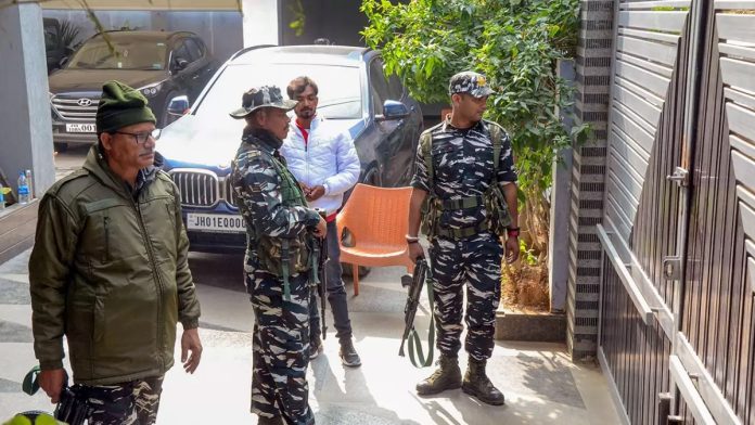 ED Raids Jharkhand CM's Press Advisor, Others In 'Illegal' Mining Case