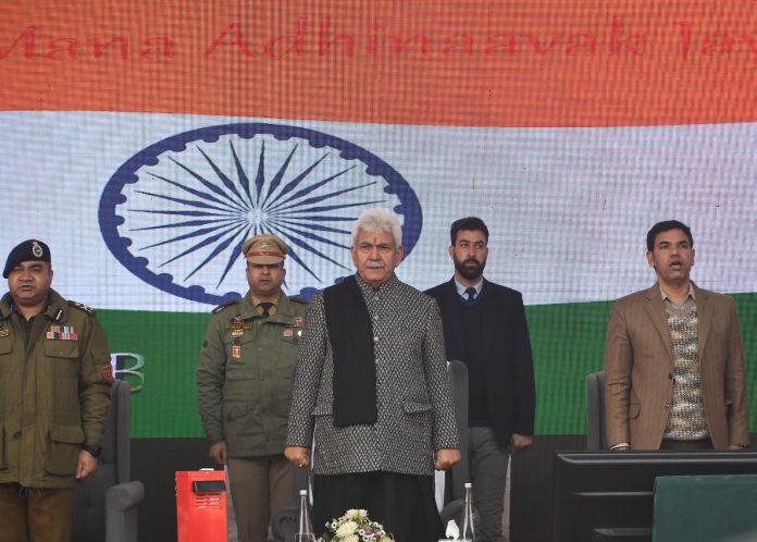 Lt Governor Shri Manoj Sinha joined Viksit Bharat Sankalp Yatra in Srinagar (3) (1)