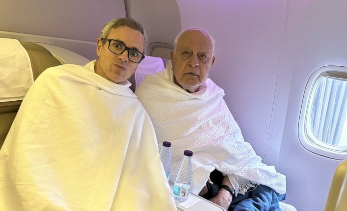 Farooq, Omar Leave For Saudi Arabia For Umrah Farooq, Omar Leave For Saudi Arabia For Umrah