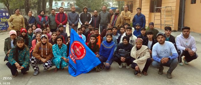 J&K contingent for National Youth Festival posing for group photograph. J&K contingent for National Youth Festival posing for group photograph.