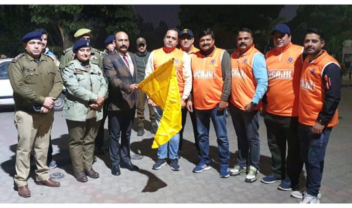 SSP Mohan Lal Bhagat, SO to ADGP Railways flagging off J&K Veteran Cricket team for Haryana on Tuesday.