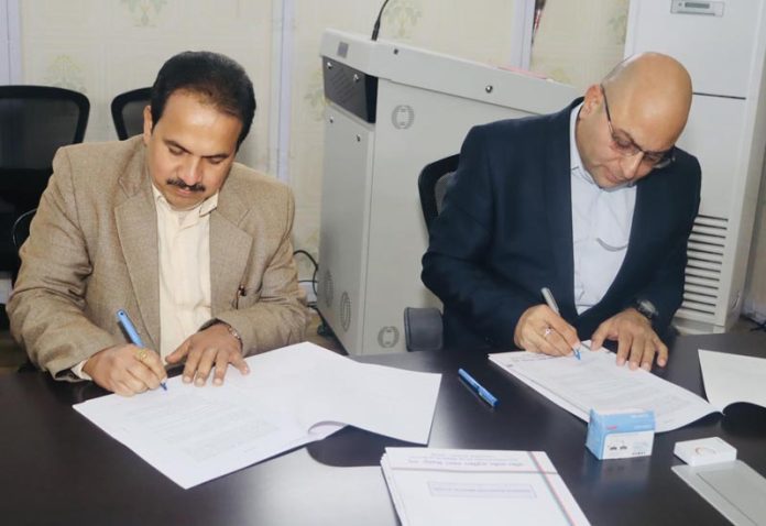 Lt. Col. Prabhat Sharma, Dy Director Administration, and Alok Kumar Parhi, DGM of Kendriya Bhandar signing an MoU in Jammu on Saturday. Lt. Col. Prabhat Sharma, Dy Director Administration, and Alok Kumar Parhi, DGM of Kendriya Bhandar signing an MoU in Jammu on Saturday.