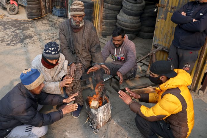 Kashmir In Grip Of Intense Cold Wave Kashmir In Grip Of Intense Cold Wave