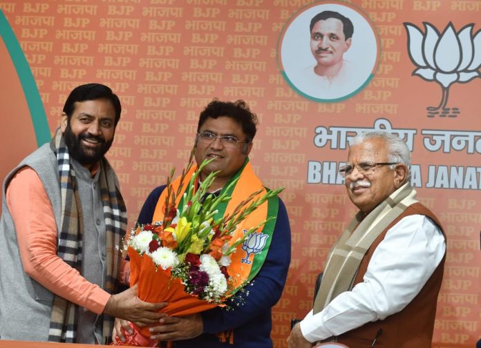 Days after quitting AAP, Haryana leader Ashok Tanwar joins BJP Days after quitting AAP, Haryana leader Ashok Tanwar joins BJP