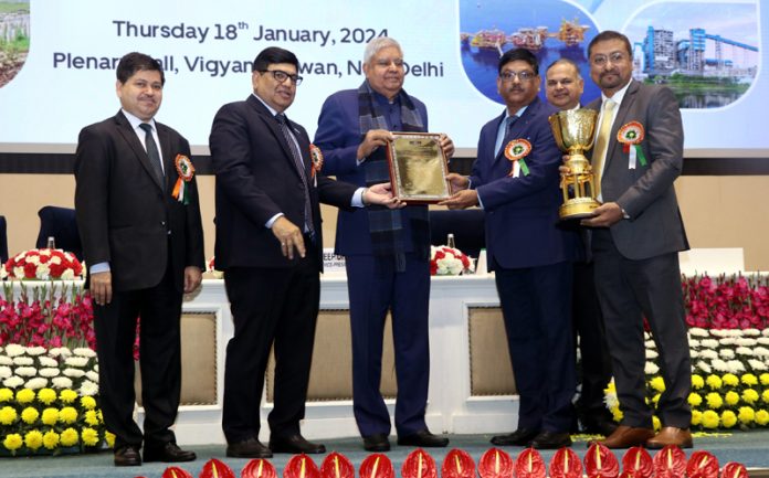 Vice President of India, Jagdeep Dhankhar presents award to NMDC for transformational CSR initiatives. Vice President of India, Jagdeep Dhankhar presents award to NMDC for transformational CSR initiatives.