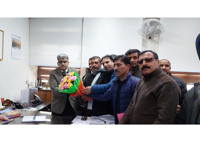 Delegation of JKTF meeting with Chief Secretary Atal Dulloo. Delegation of JKTF meeting with Chief Secretary Atal Dulloo.