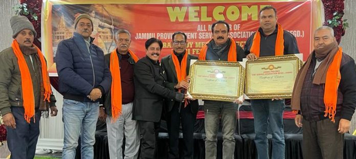 Newly elected office bearers of JPTSA posing together.