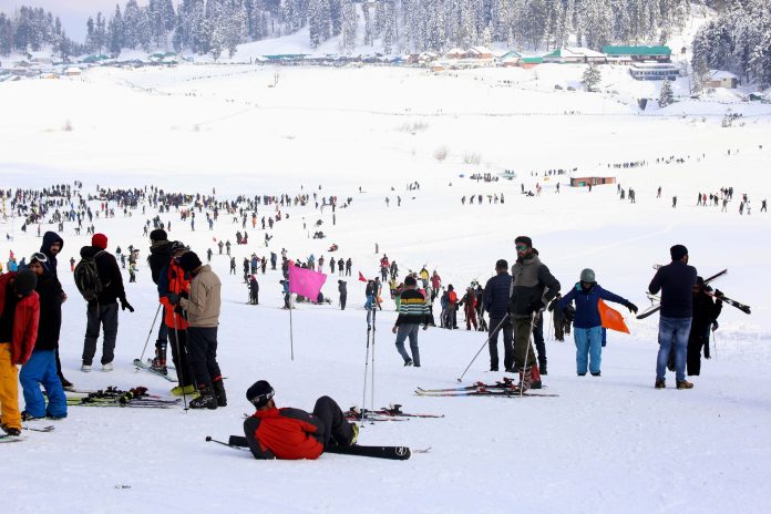 Gulmarg Witnesses Tourist Surge After Much Awaited Snowfall
