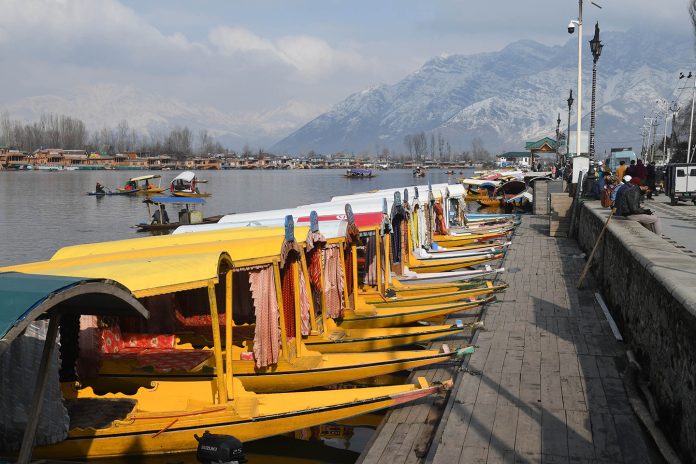 No Respite From Cold Wave In Kashmir, Several Places Sub-Zero No Respite From Cold Wave In Kashmir, Several Places Sub-Zero