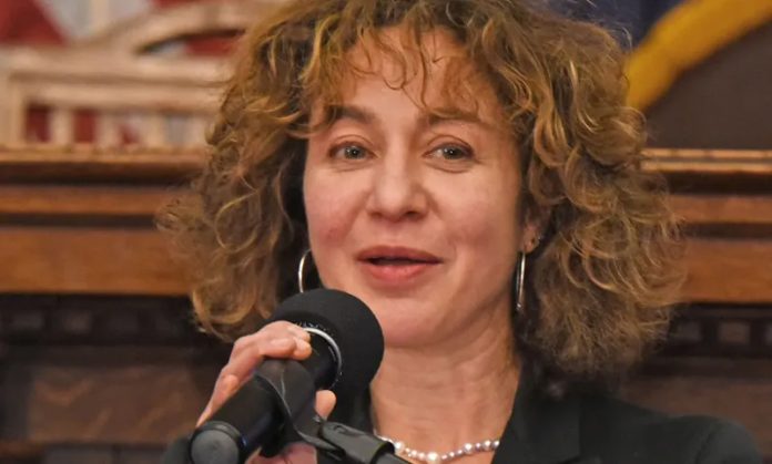 New York Mayor nominates Indian-American Meera Joshi to serve on MTA Board New York Mayor nominates Indian-American Meera Joshi to serve on MTA Board