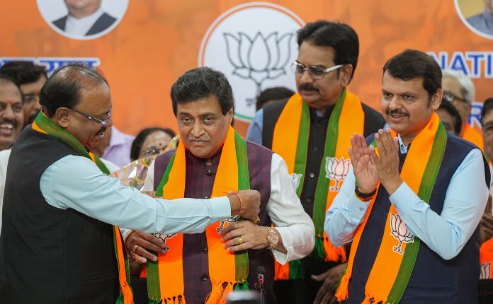 Ex-Maharashtra CM Ashok Chavan Joins BJP, Says He's Embarking On New Journey Of Political Life Ex-Maharashtra CM Ashok Chavan Joins BJP, Says He's Embarking On New Journey Of Political Life