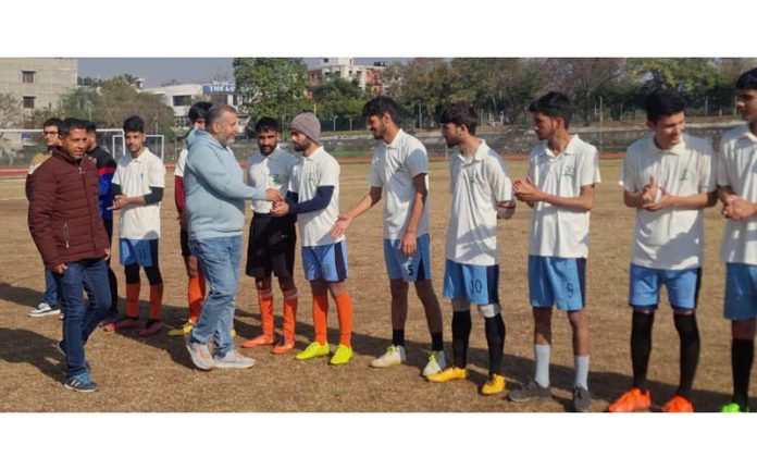 Dr Daud Iqbal Baba, Director, Directorate of Sports and Physical Education, University of Jammu interacting with players. Dr Daud Iqbal Baba, Director, Directorate of Sports and Physical Education, University of Jammu interacting with players.